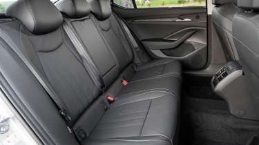 Skoda Superb - rear seats