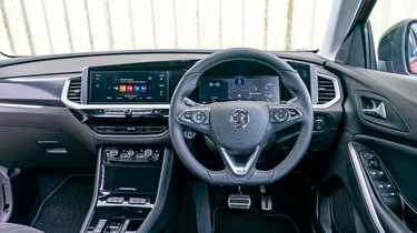 Vauxhall Grandland Hybrid - interior 