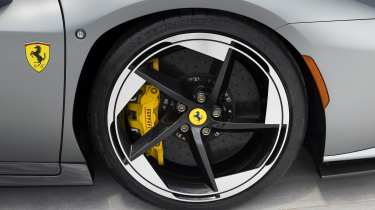 Ferrari HC25 - wheel