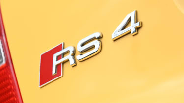 Audi RS 4 (B5) - badge