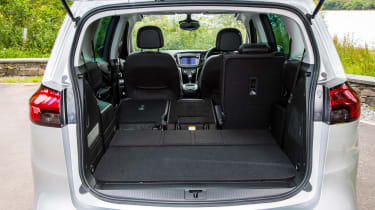 Vauxhall Zafira Tourer 12 18 Review Auto Express