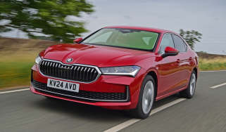 New Skoda Superb UK drive - front tracking 