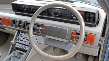 Rover SD1 (1976-1986) icon - Detailed interior shot of steering wheel