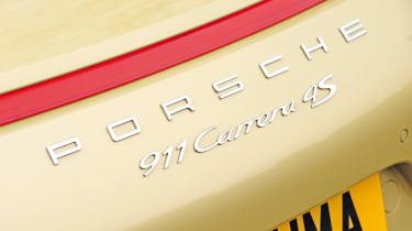 Porsche 911 Carrera 4 badge