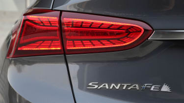 New Hyundai Santa Fe - badge