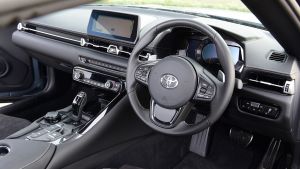 Toyota Supra 2.0 - dash