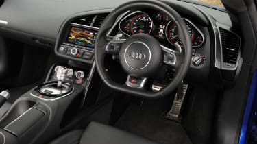 Audi R8 V10 Plus Coupe interior