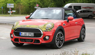 MINI 2018 facelift cabrio front side