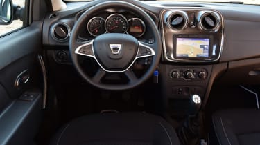 Dacia Sandero 2017 facelift dash