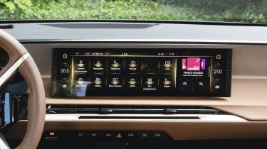 DS No8 - infotainment