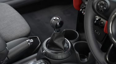 MINI Hatchback gearstick