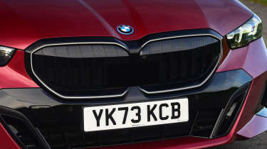 BMW 5 Series - front grilles