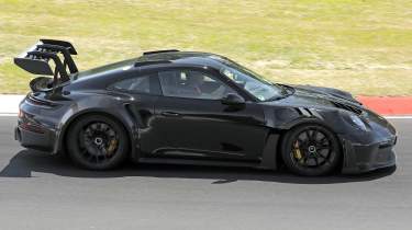 Porsche 911 GT2 RS - side profile