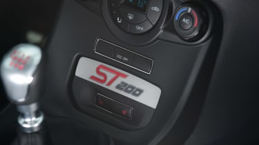 Ford Fiesta ST200 - centre console