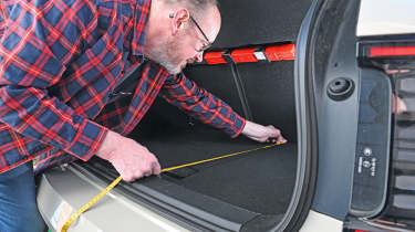 Volvo EX30 Extended Range RWD Plus - measuring boot