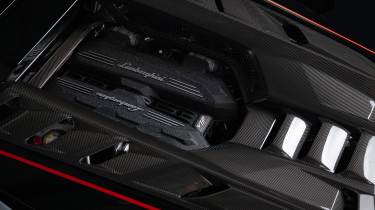 Lamborghini Revuelto SV - engine