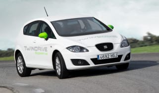 SEAT Leon TwinDrive front cornering