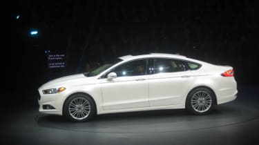 New Ford Mondeo revealed 3