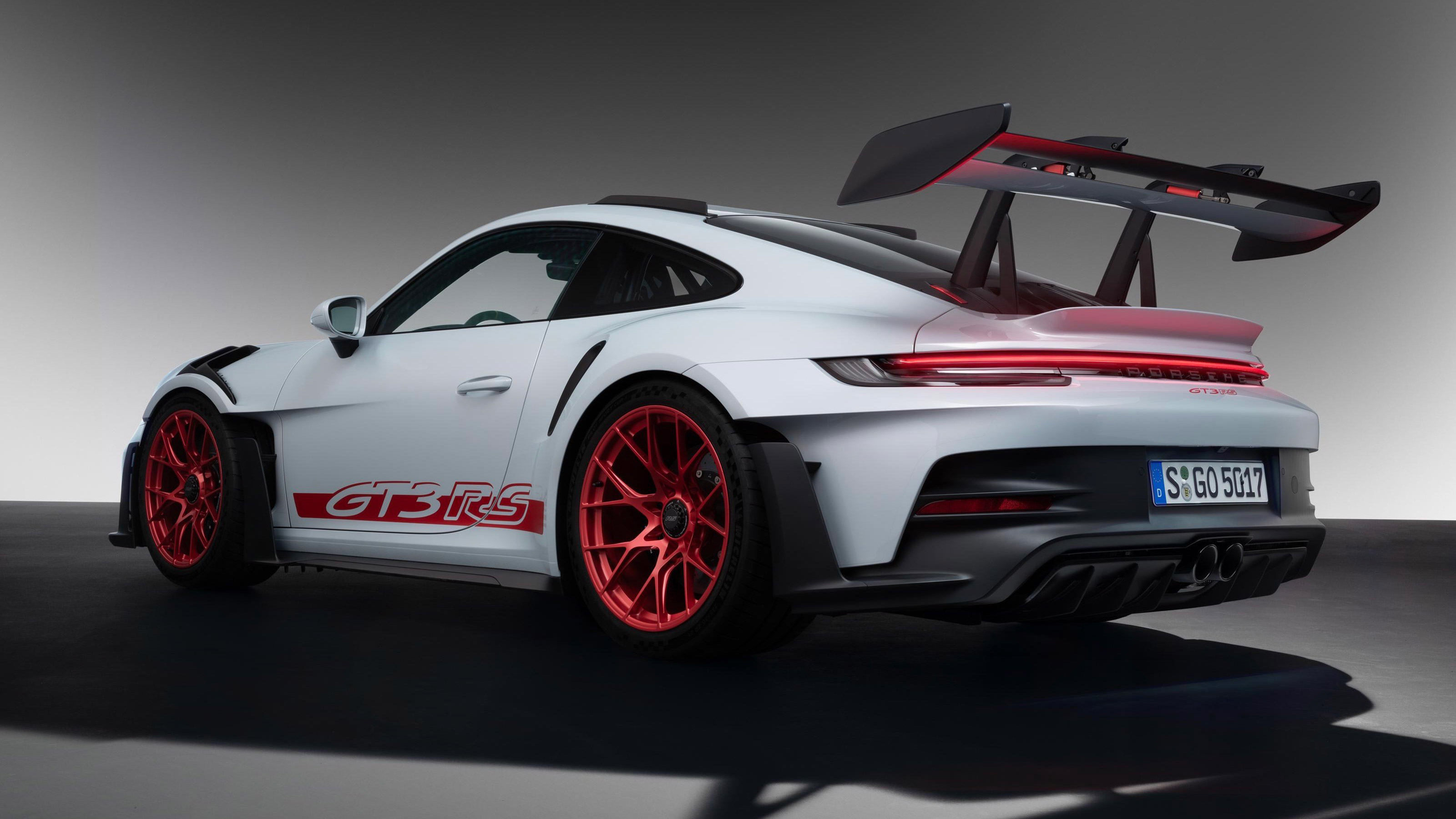 2022 Porsche 911 GT3 RS completes 'Ring lap in 6: | evo