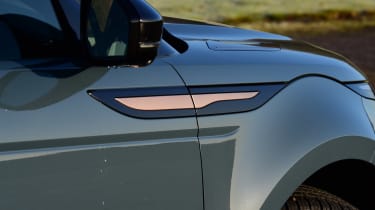 Range Rover Evoque facelift - side detail