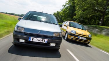 Renault Clio old vs new - mk1 and mk2 front tracking