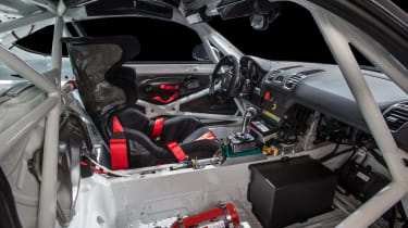 Porsche Cayman GT4 Clubsport 2