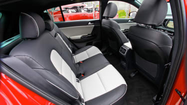 New Kia Sportage SUV 2016 - rear seats