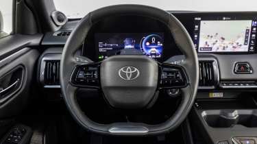 Toyota Urban Cruiser - steering wheel