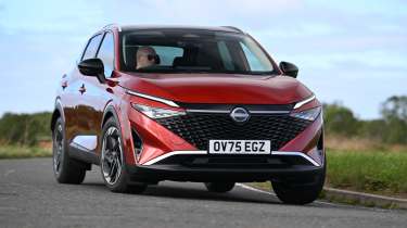 Nissan Qashqai e-Power - front cornering 