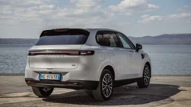 New Leapmotor B10 Hybrid EV - rear static 