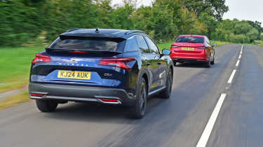 Skoda Superb and Citroen C5 X - rear tracking