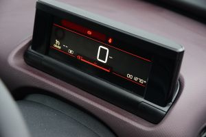 Citroen C4 Cactus - speedo