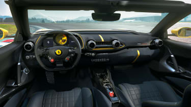 Ferrari 812 Competizione A - dash