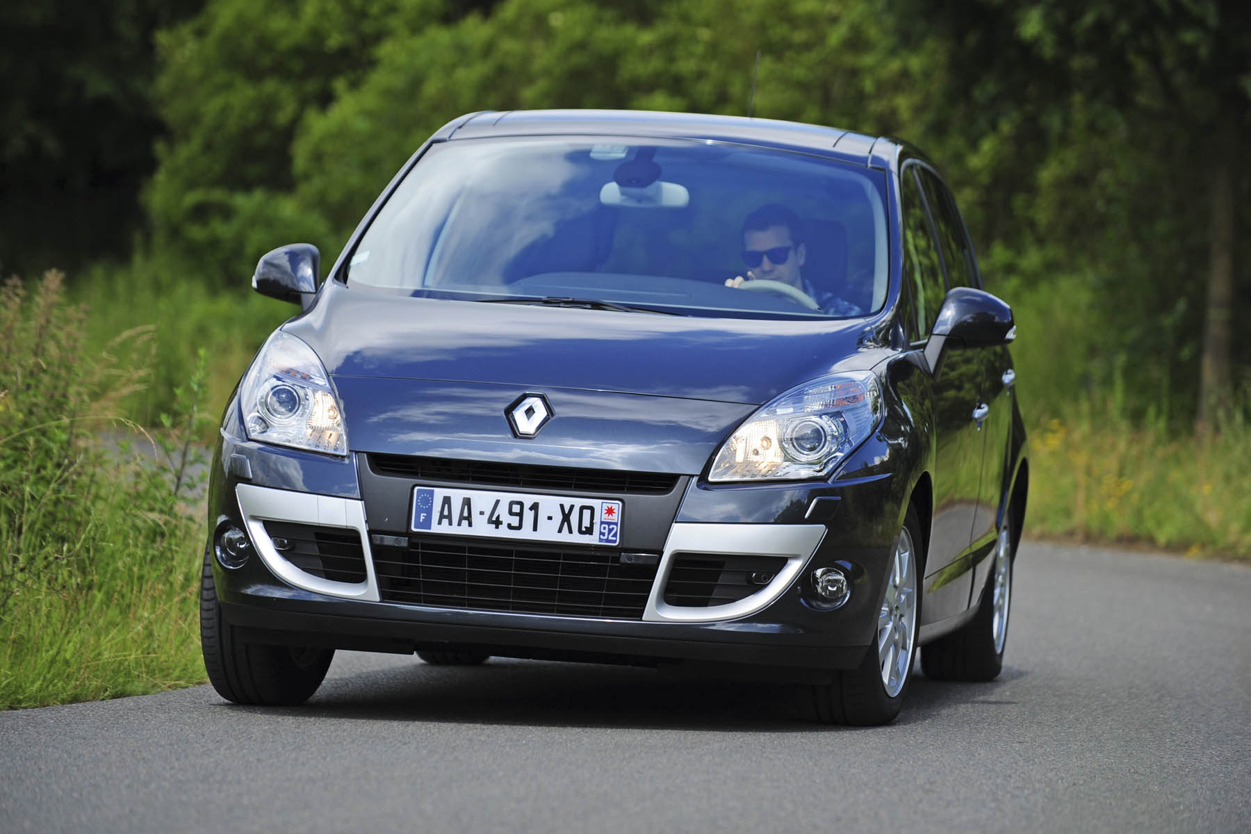 Renault Scenic  Auto Express