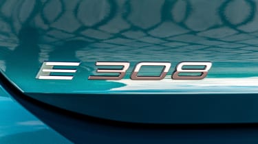 Peugeot E-308 facelift - E-308 badge