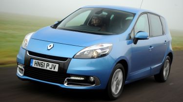 Renault Scenic front action