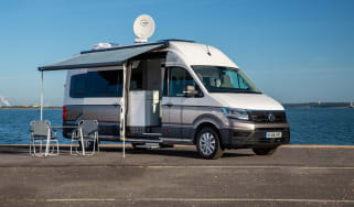 Volkswagen Grand California awning