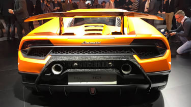 Lamborghini Huracan Performante show - full rear