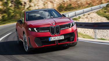 BMW iX4 M60 - front cornering