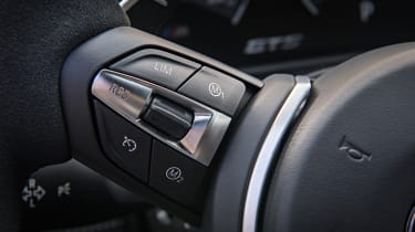 BMW M4 GTS - steering controls