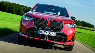 BMW X3 - full front action