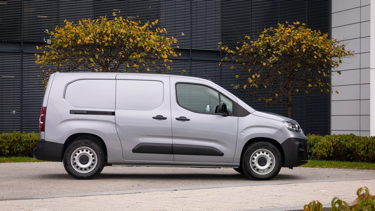 Fiat%20e-Doblo-6.jpg
