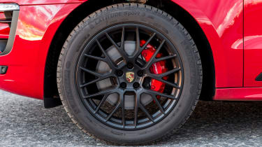 Porsche Macan GTS wheel