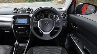 Suzuki Vitara - interior