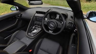 Jaguar F-Type 400 Sport - interior
