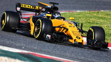 Formula 1 2017 - Renault front cornering