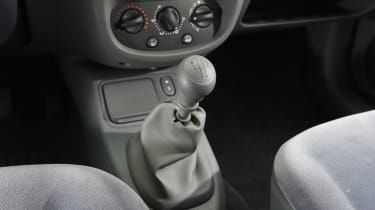 Renault Clio old vs new - Mk2 gearlever