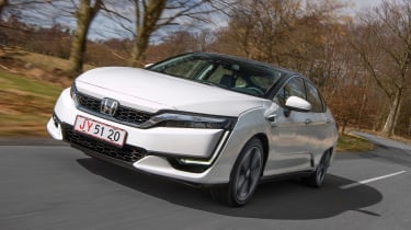 Honda Clarity - front action