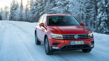Volkswagen Tiguan snow drive review - front tracking