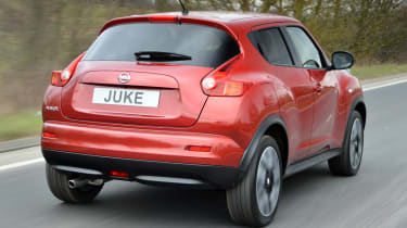 Nissan Juke n-tec rear tracking